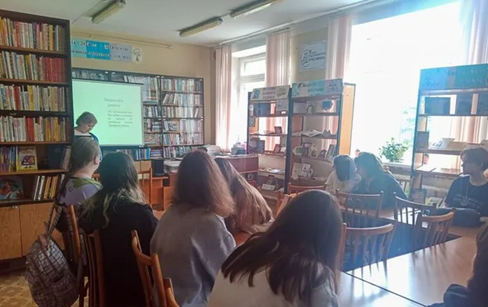 «В ПАВЛОВЕ НЕ БЫЛО ВОЙНЫ,
НО МЫ ОГНЁМ ЕЁ ЗАДЕТЫ…»