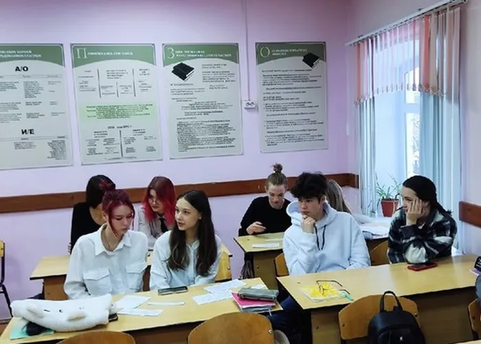 Интеллектуальная игра по русскому языку «Счастливый случай»